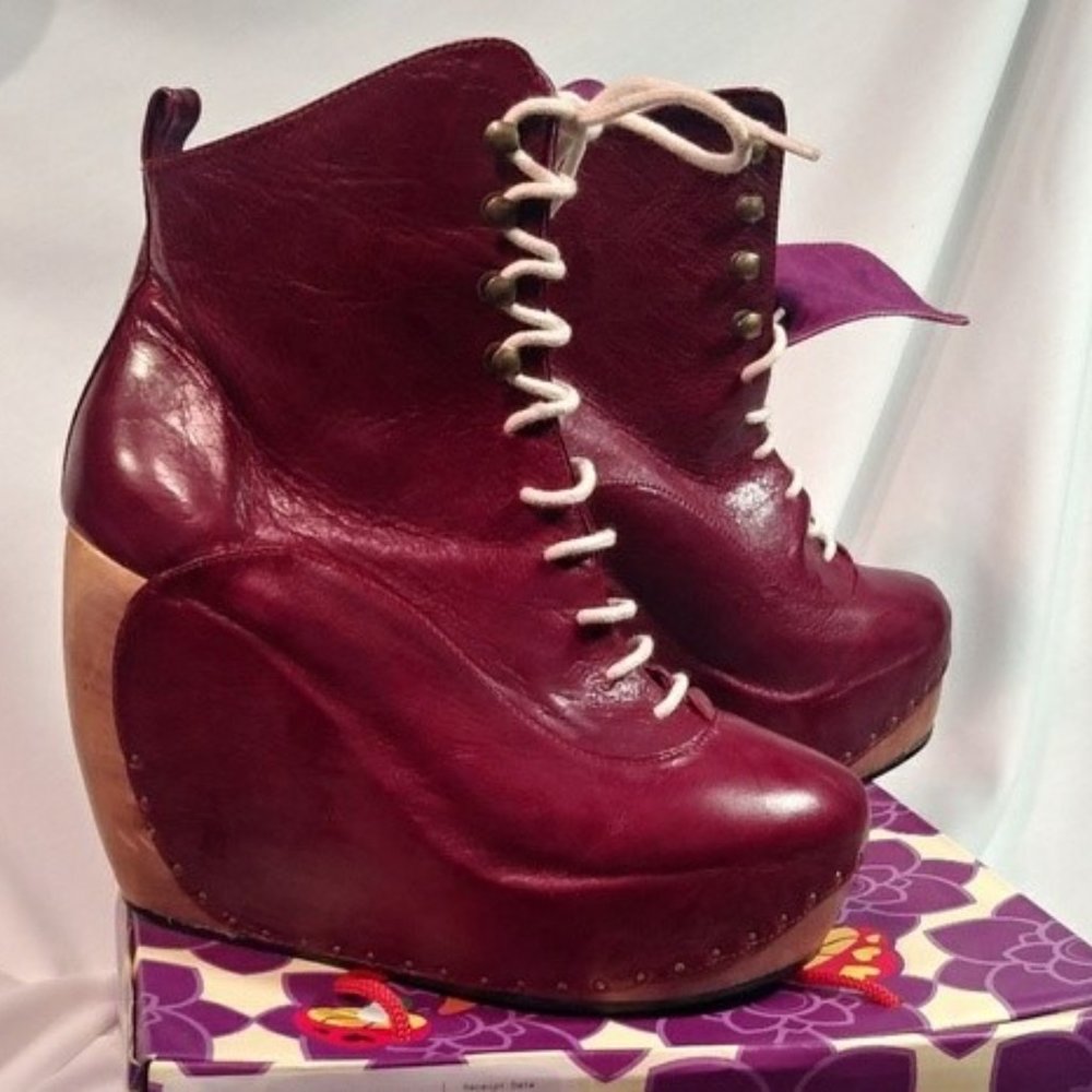 NIOB RARE Irregular Choice "Flashing Lights" 7M